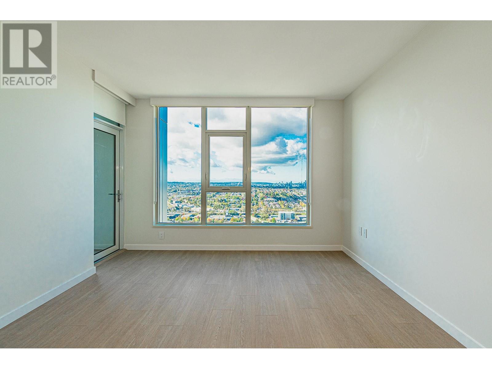 Listing Picture 31 of 39 : 4309 2186 GILMORE AVENUE, Burnaby / 本拿比 - 魯藝地產 Yvonne Lu Group - MLS Medallion Club Member