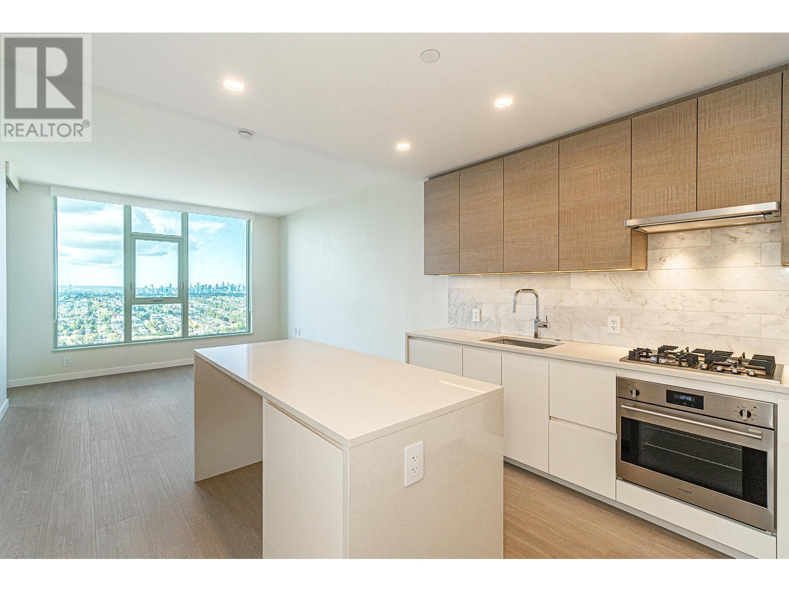 Listing Picture 28 of 39 : 4309 2186 GILMORE AVENUE, Burnaby / 本拿比 - 魯藝地產 Yvonne Lu Group - MLS Medallion Club Member