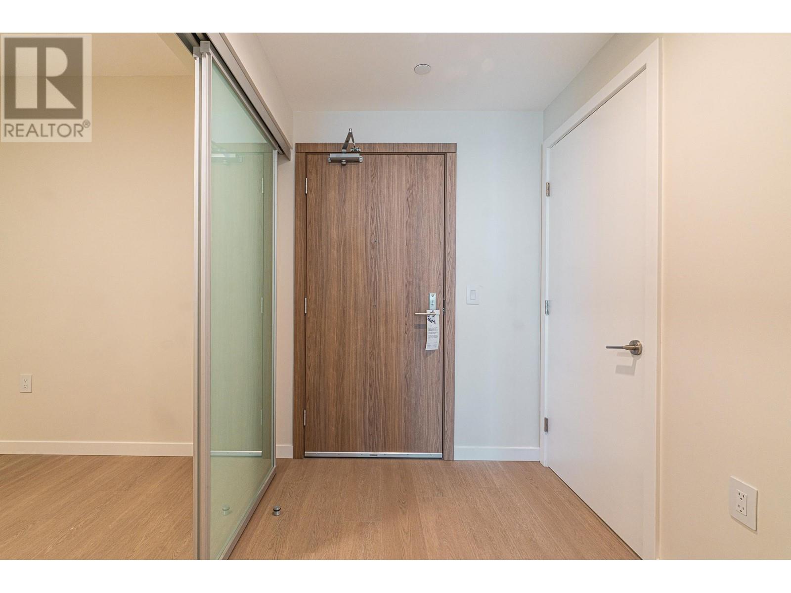 Listing Picture 30 of 39 : 4309 2186 GILMORE AVENUE, Burnaby / 本拿比 - 魯藝地產 Yvonne Lu Group - MLS Medallion Club Member