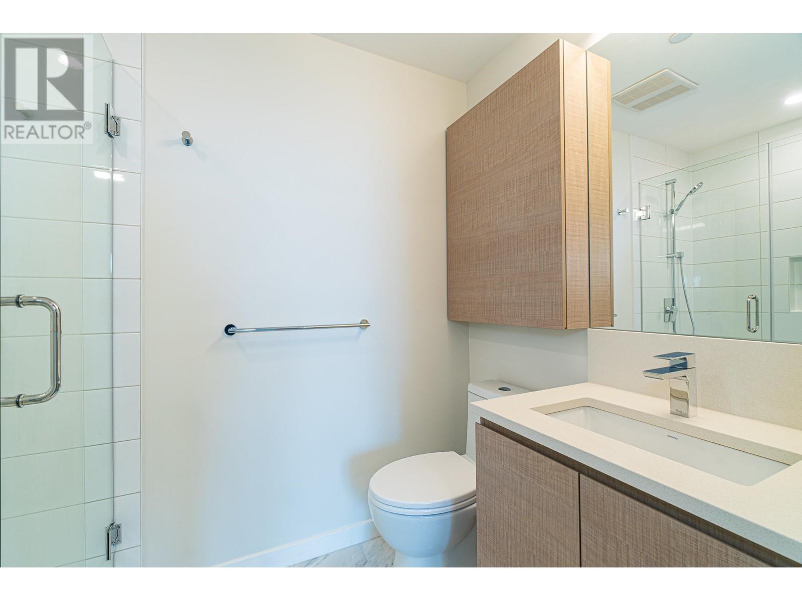 Listing Picture 36 of 39 : 4309 2186 GILMORE AVENUE, Burnaby / 本拿比 - 魯藝地產 Yvonne Lu Group - MLS Medallion Club Member