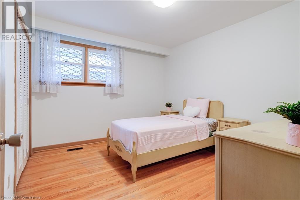 18 Burnt Log Crescent, Toronto, Ontario  M9C 2J8 - Photo 29 - XH4206952