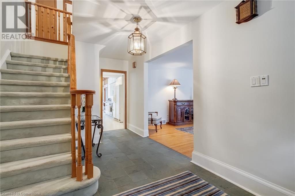18 Burnt Log Crescent, Toronto, Ontario  M9C 2J8 - Photo 6 - XH4206952