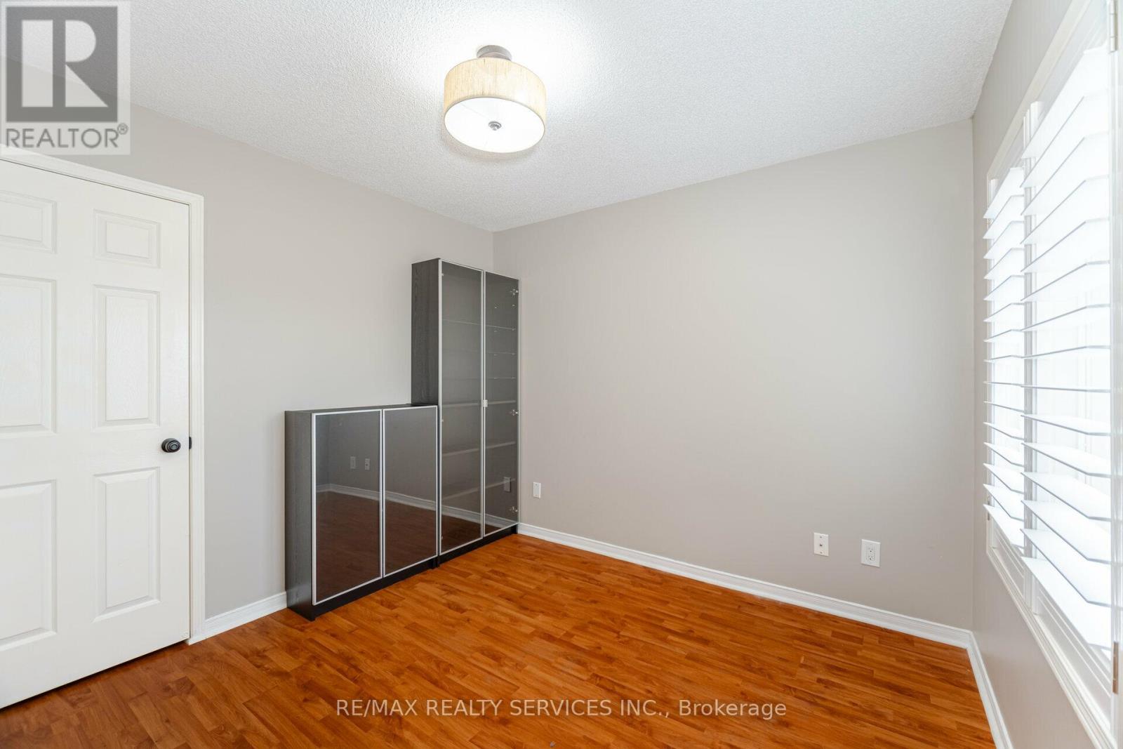 5548 Prosper Court, Mississauga, Ontario  L5V 2E5 - Photo 27 - W9380446