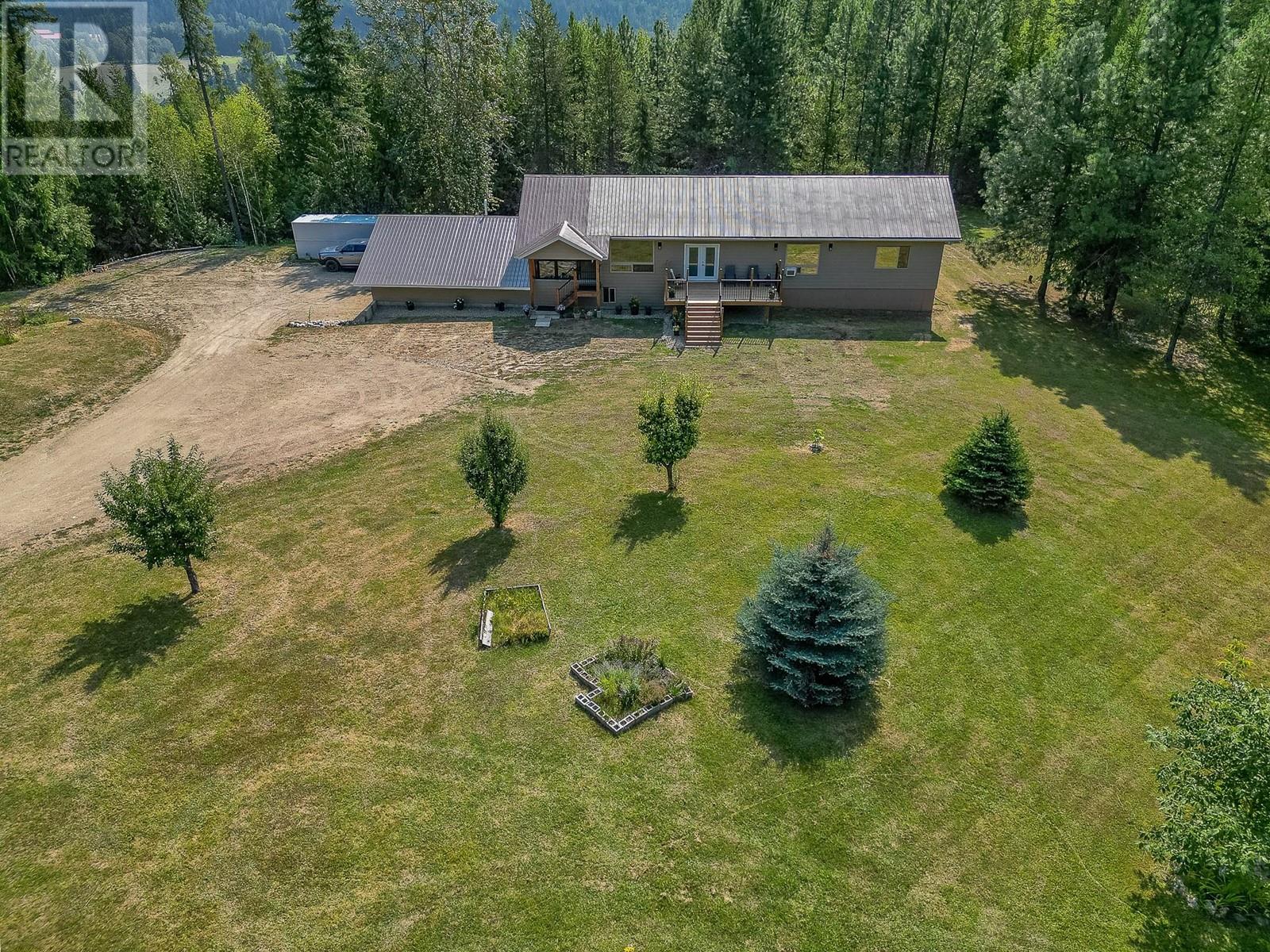 2510 Samuelson Road Sicamous