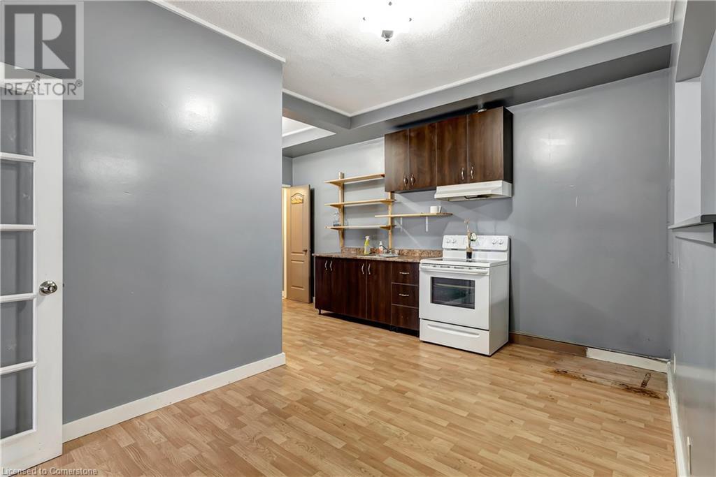 51 King Street N Unit# Upper, Waterloo, Ontario  N2J 2W9 - Photo 13 - 40657650
