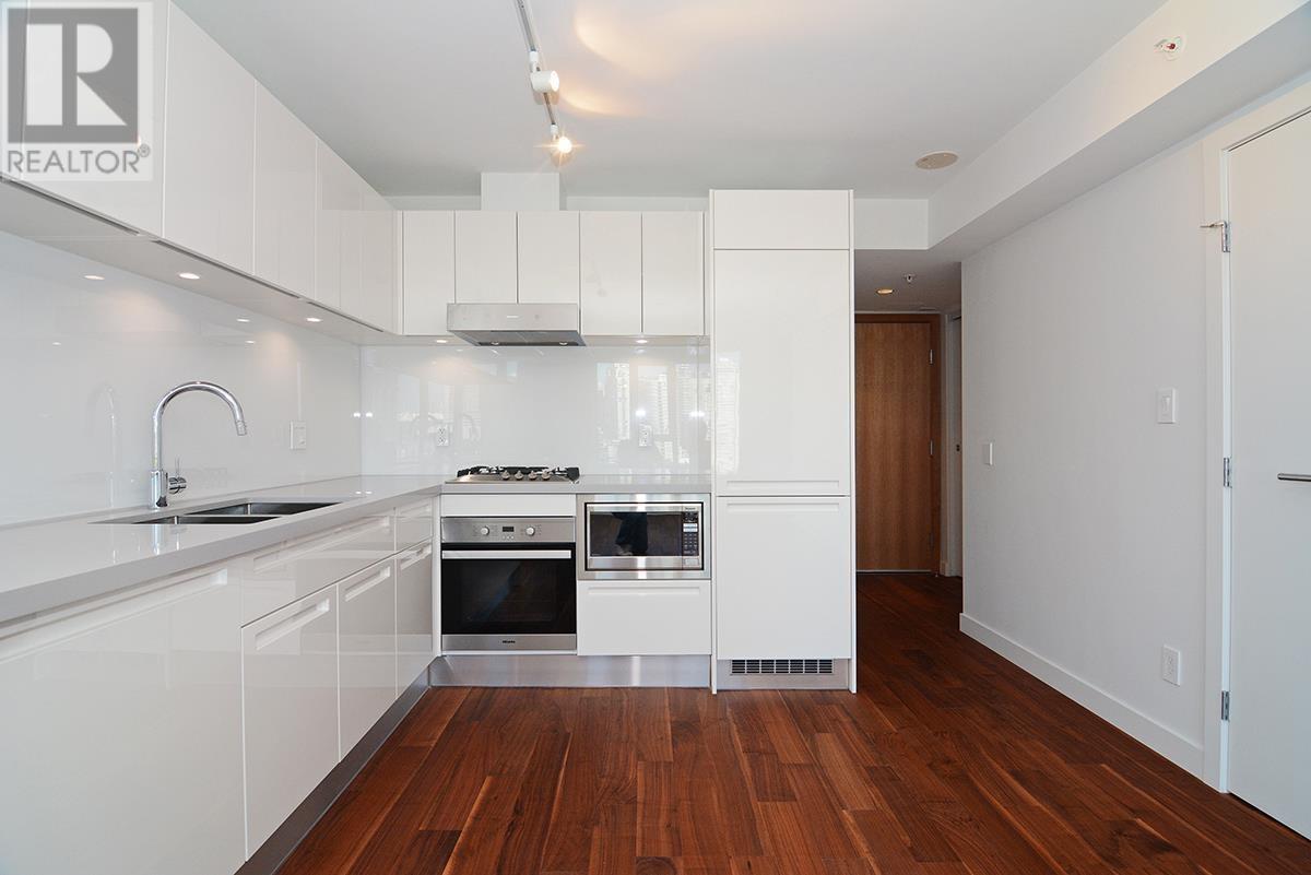 Property at 1203 188 KEEFER STREET image 1