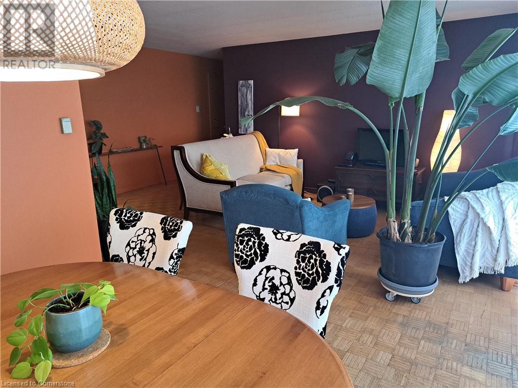 15 Towering Heights Boulevard Unit# 202, St. Catharines, Ontario L2T 3G7 - Photo 8 - 40657329