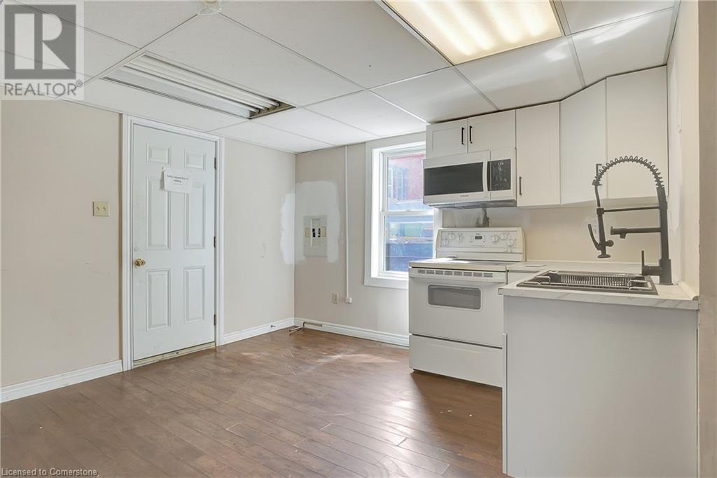 57 King Street N Unit# Upper, Waterloo, Ontario  N2J 2W9 - Photo 8 - 40657705