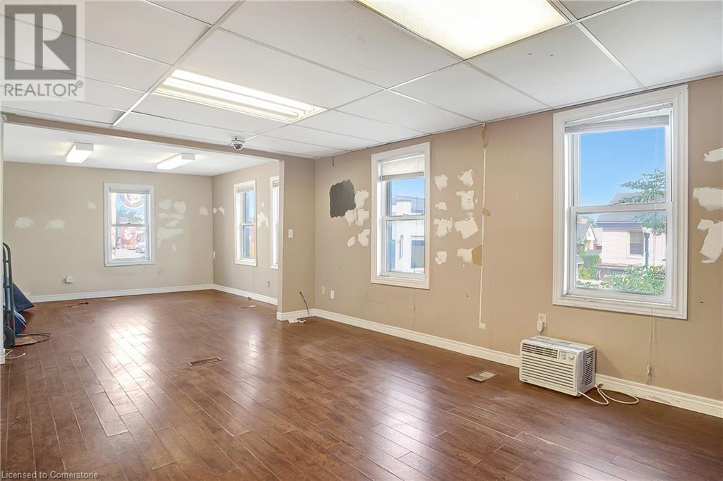 57 King Street N Unit# Upper, Waterloo, Ontario  N2J 2W9 - Photo 9 - 40657705