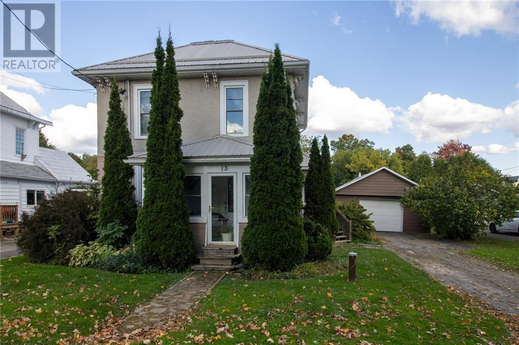 13 HENRY STREET, Athens, Ontario