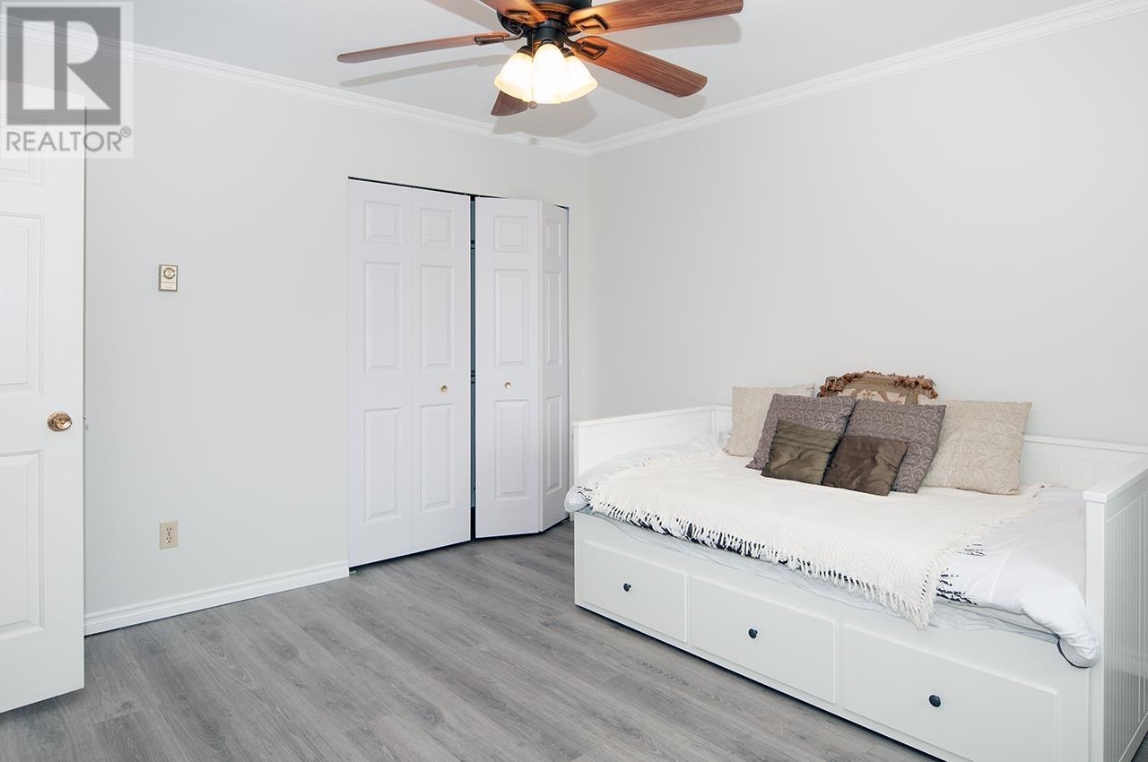 Listing Picture 17 of 25 : 9319 ROMANIUK DRIVE, Richmond / 烈治文 - 魯藝地產 Yvonne Lu Group - MLS Medallion Club Member