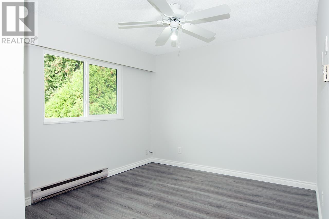 Listing Picture 18 of 25 : 9319 ROMANIUK DRIVE, Richmond / 烈治文 - 魯藝地產 Yvonne Lu Group - MLS Medallion Club Member