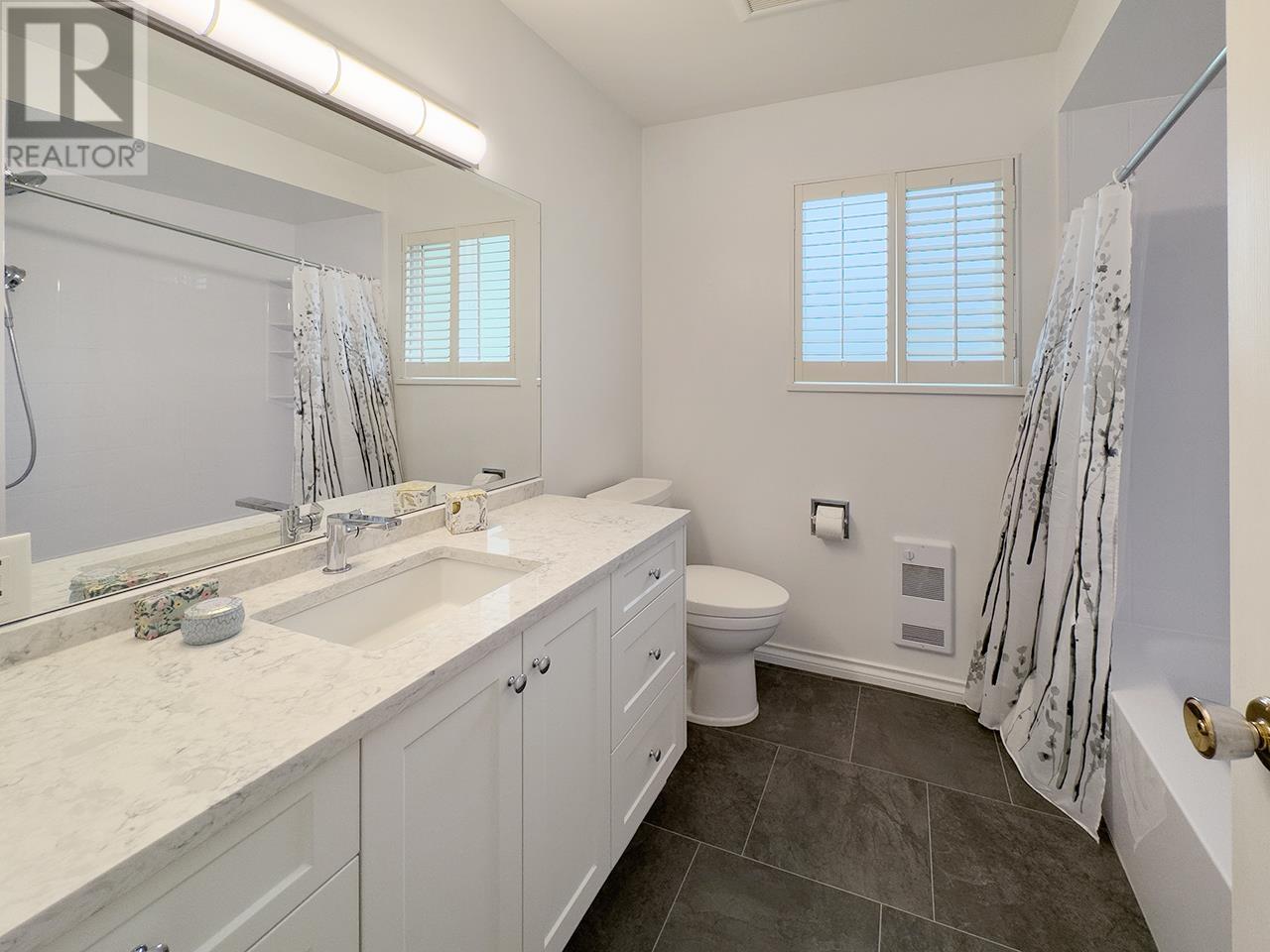 Listing Picture 20 of 25 : 9319 ROMANIUK DRIVE, Richmond / 烈治文 - 魯藝地產 Yvonne Lu Group - MLS Medallion Club Member