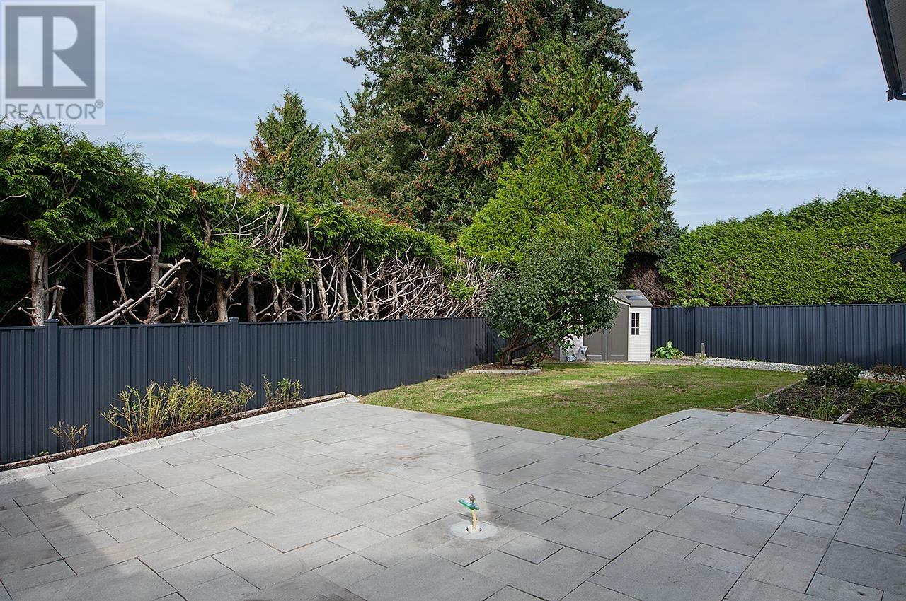 Listing Picture 21 of 25 : 9319 ROMANIUK DRIVE, Richmond / 烈治文 - 魯藝地產 Yvonne Lu Group - MLS Medallion Club Member