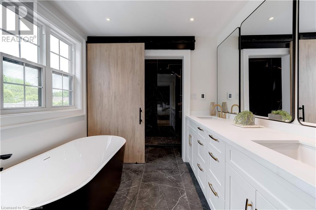 939 Teal Drive, Burlington, Ontario  L7T 2Y9 - Photo 25 - 40656591