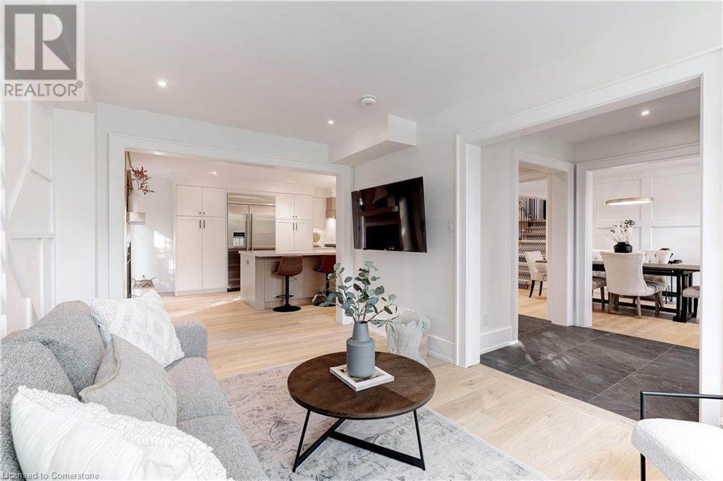 939 Teal Drive, Burlington, Ontario  L7T 2Y9 - Photo 7 - 40656591