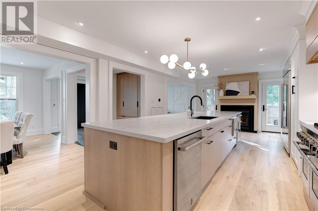 939 Teal Drive, Burlington, Ontario  L7T 2Y9 - Photo 9 - 40656591