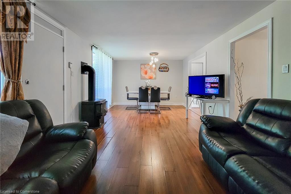 25 Britten Close Unit# B59, Hamilton, Ontario L9C 4J8 - Photo 6 - 40657775