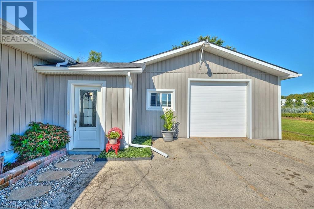 226 Woolverton Road, Grimsby, Ontario  L3M 4E7 - Photo 9 - XH4204814