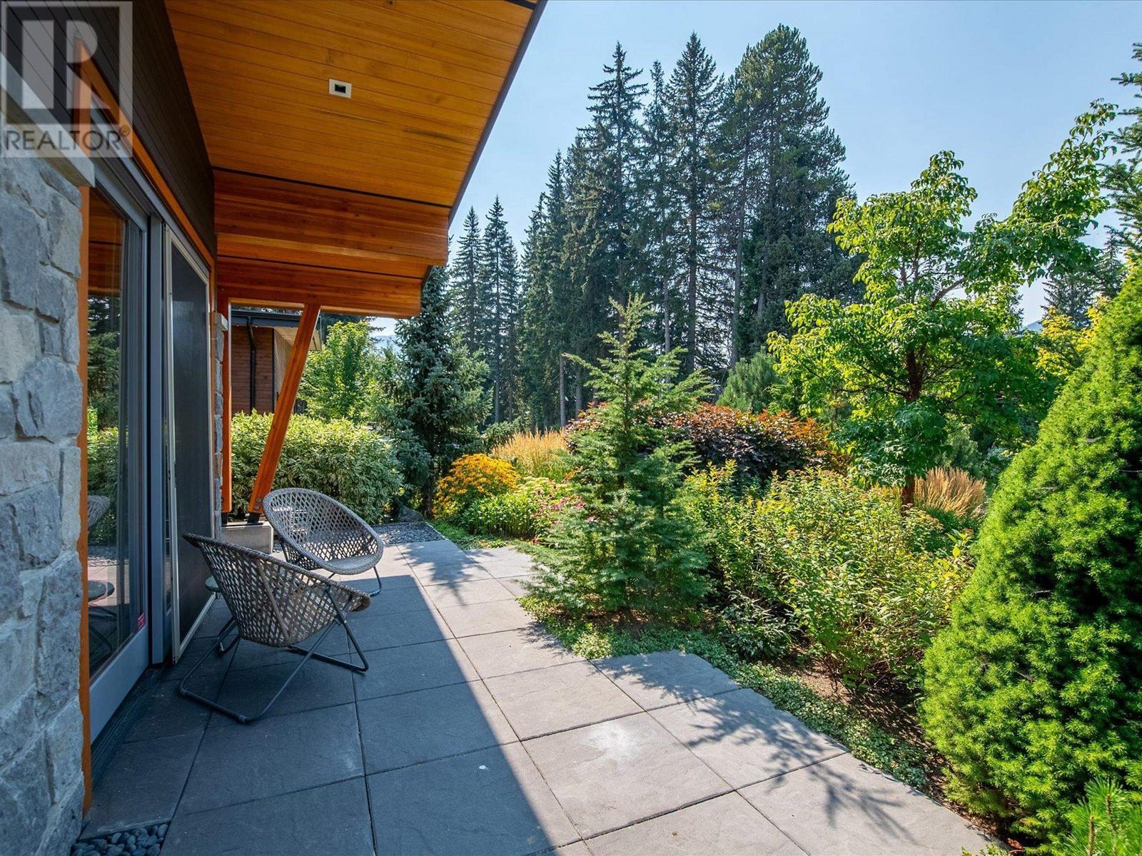 8011 Cypress Place, Whistler, British Columbia  V8E 1J9 - Photo 10 - R2932453