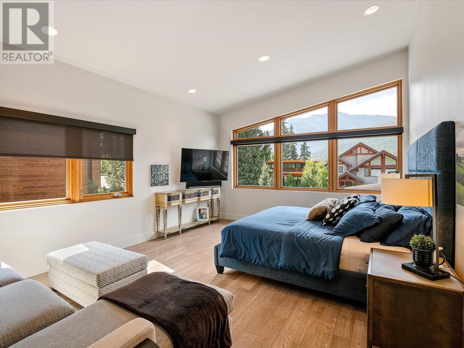 8011 Cypress Place, Whistler, British Columbia  V8E 1J9 - Photo 23 - R2932453