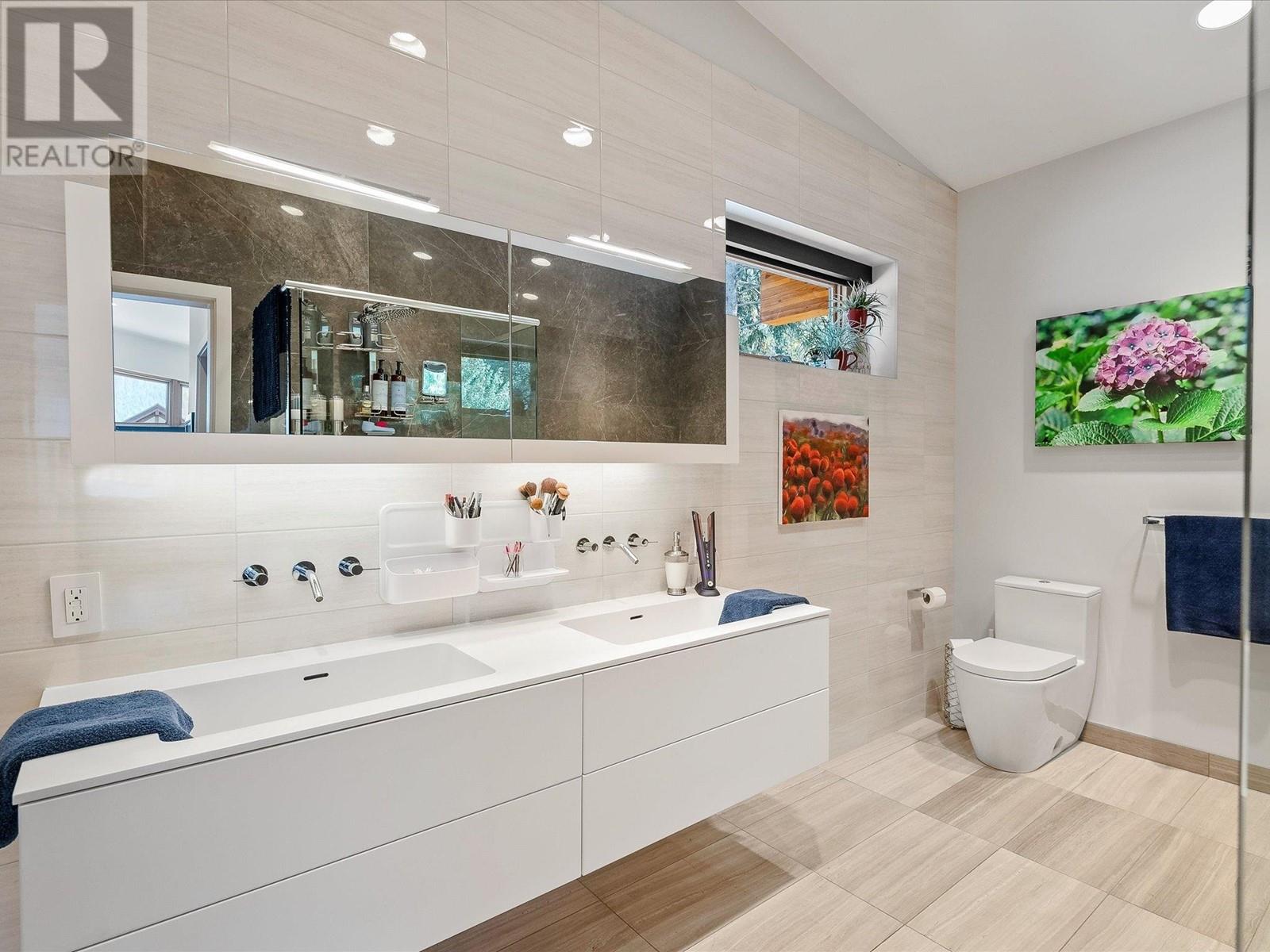 8011 Cypress Place, Whistler, British Columbia  V8E 1J9 - Photo 26 - R2932453