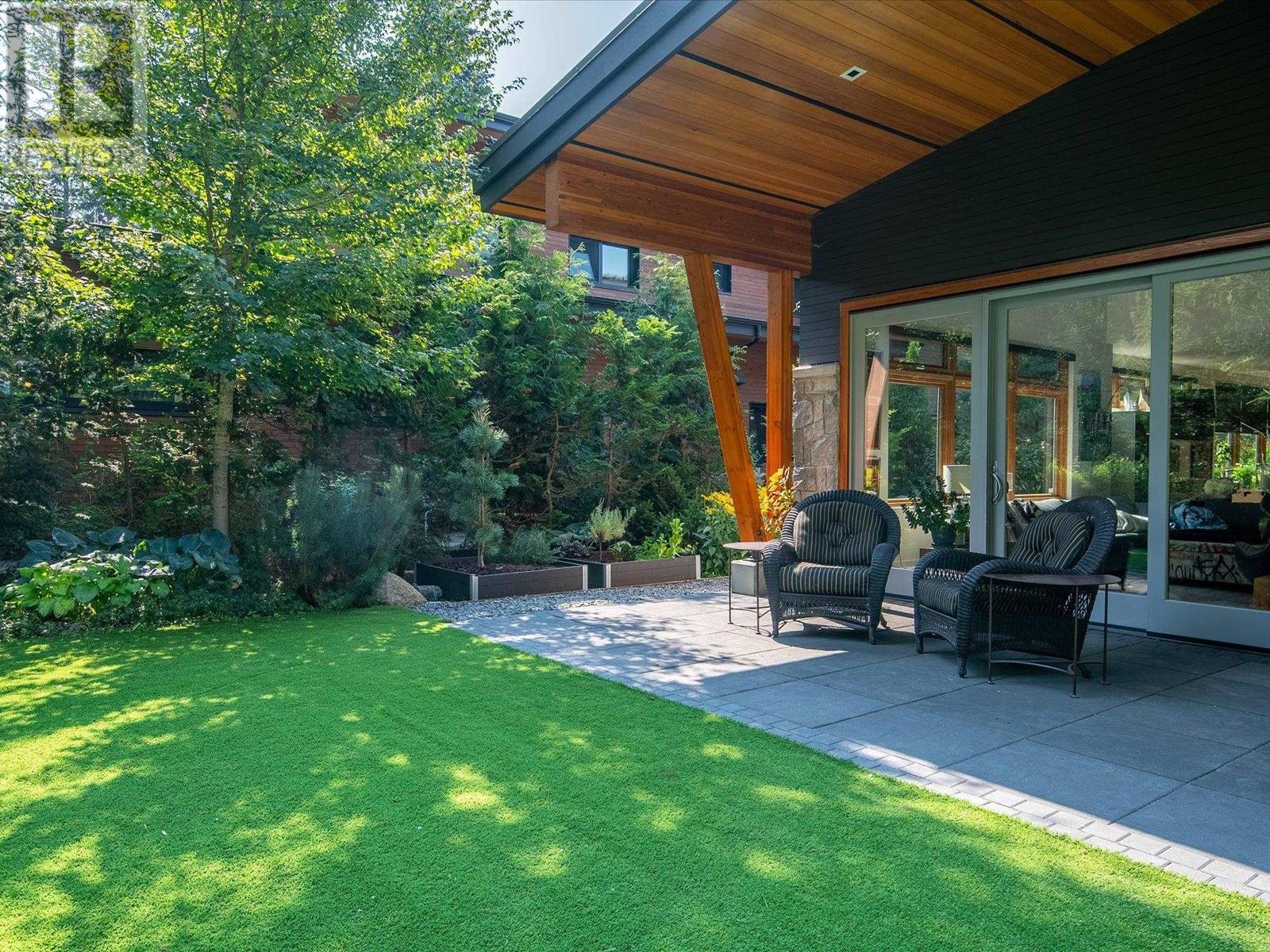 8011 Cypress Place, Whistler, British Columbia  V8E 1J9 - Photo 6 - R2932453
