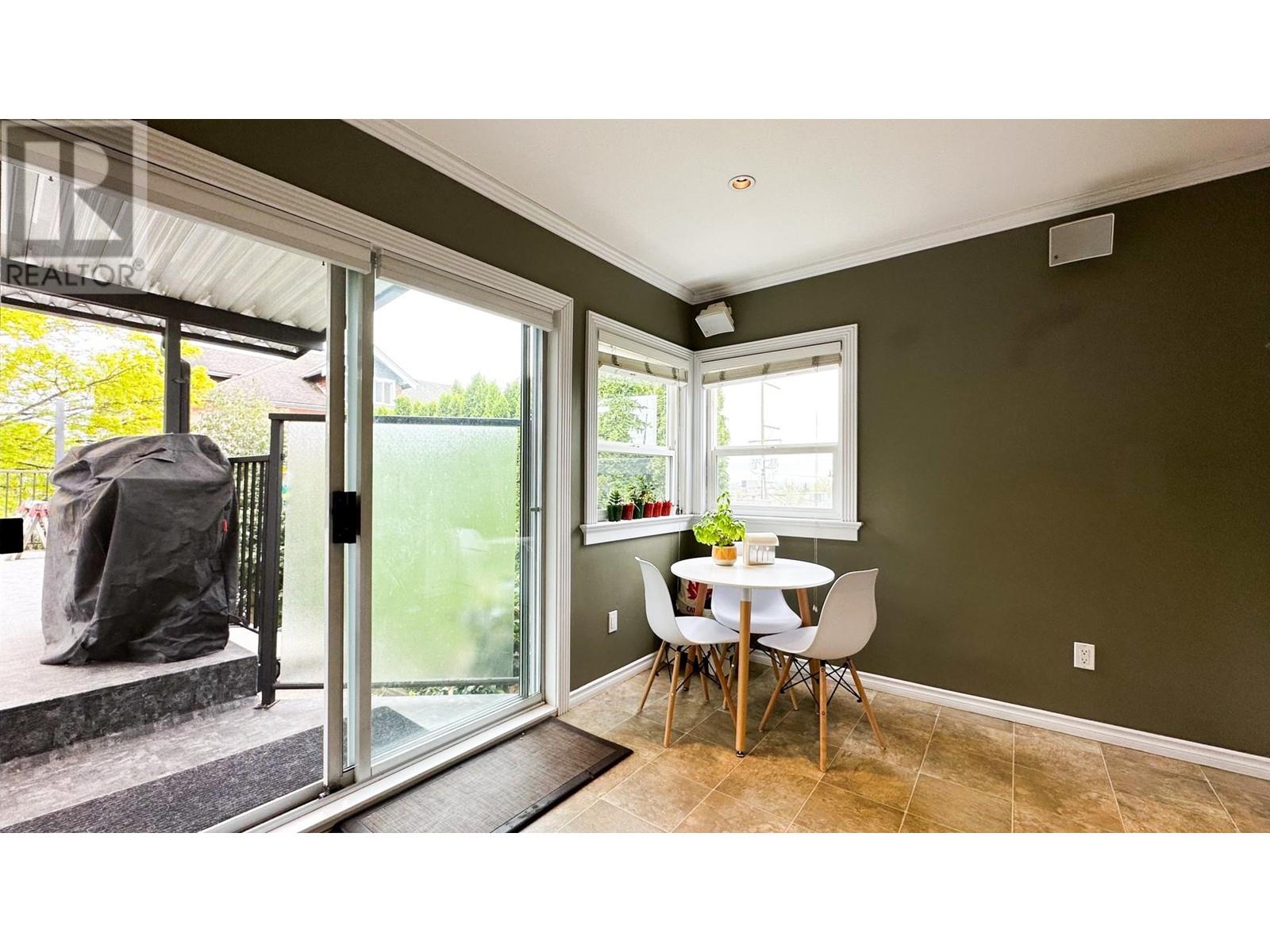 1116 Nanaimo Street, New Westminster, British Columbia  V3M 2E6 - Photo 5 - R2932456
