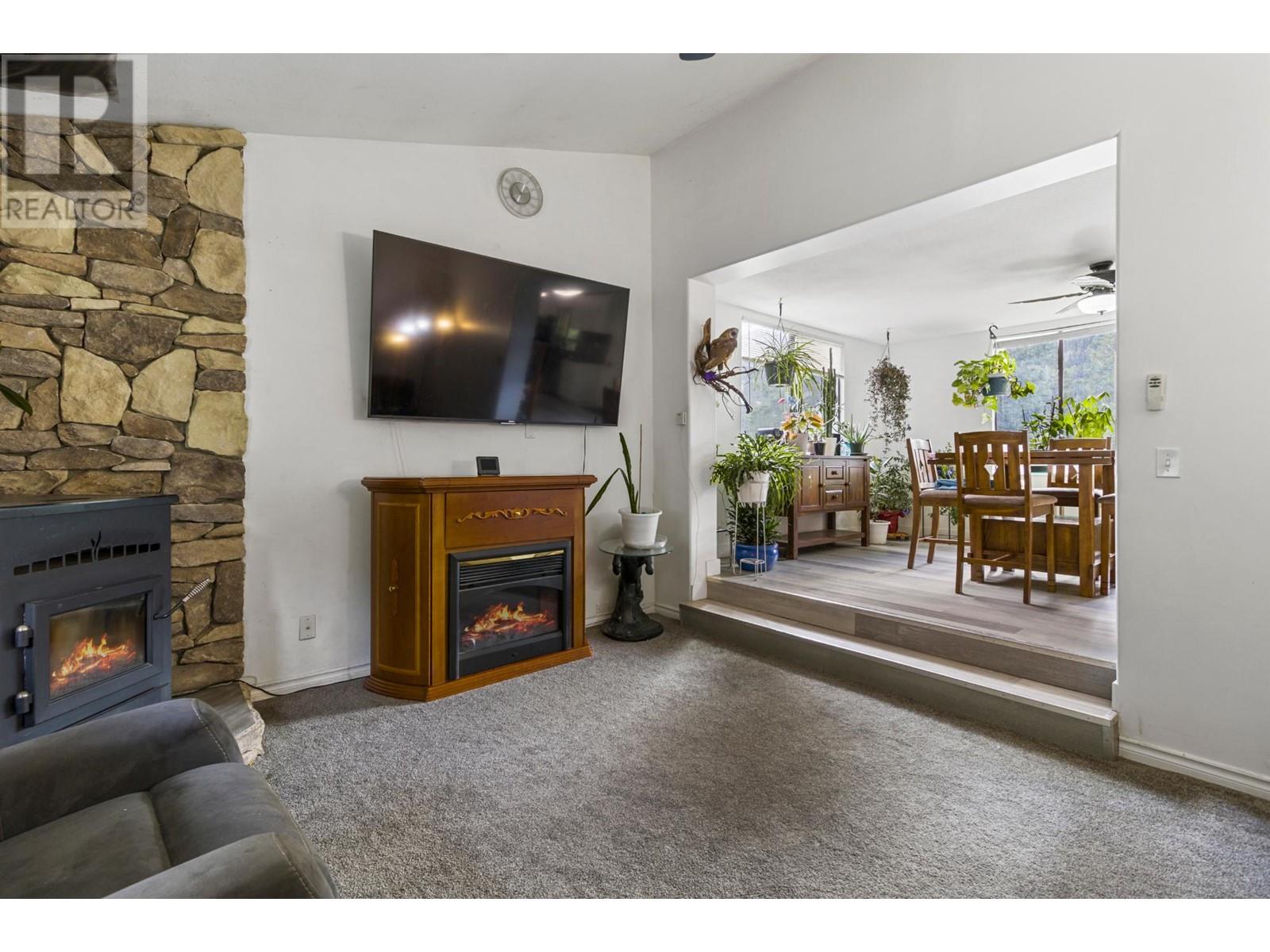 9653 Tranquille Criss Creek Rd, Kamloops, British Columbia  V0K 2J0 - Photo 13 - 181237