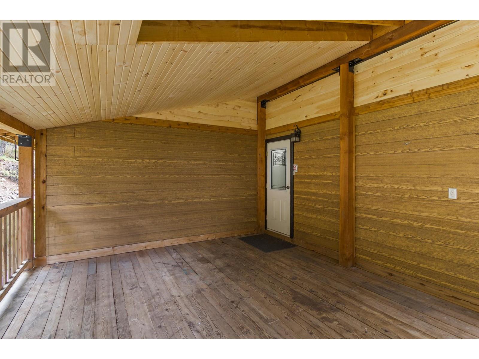 9653 Tranquille Criss Creek Rd, Kamloops, British Columbia  V0K 2J0 - Photo 19 - 181237
