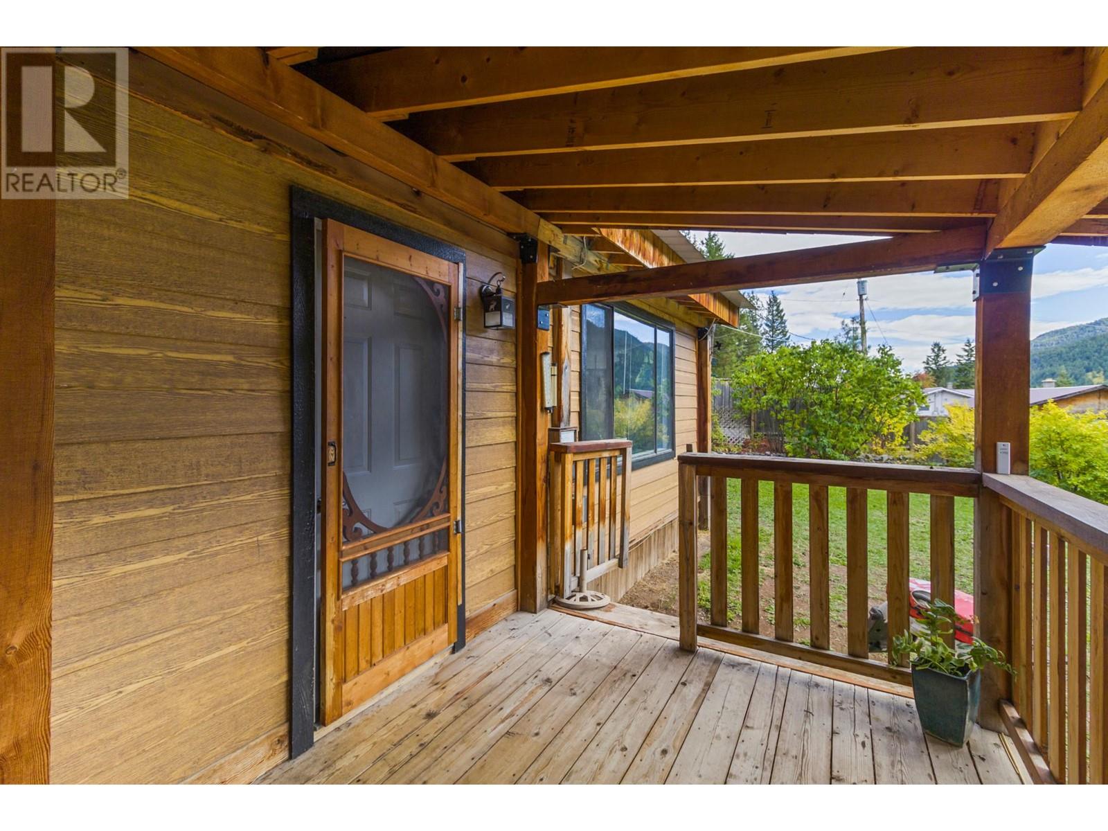 9653 Tranquille Criss Creek Rd, Kamloops, British Columbia  V0K 2J0 - Photo 20 - 181237