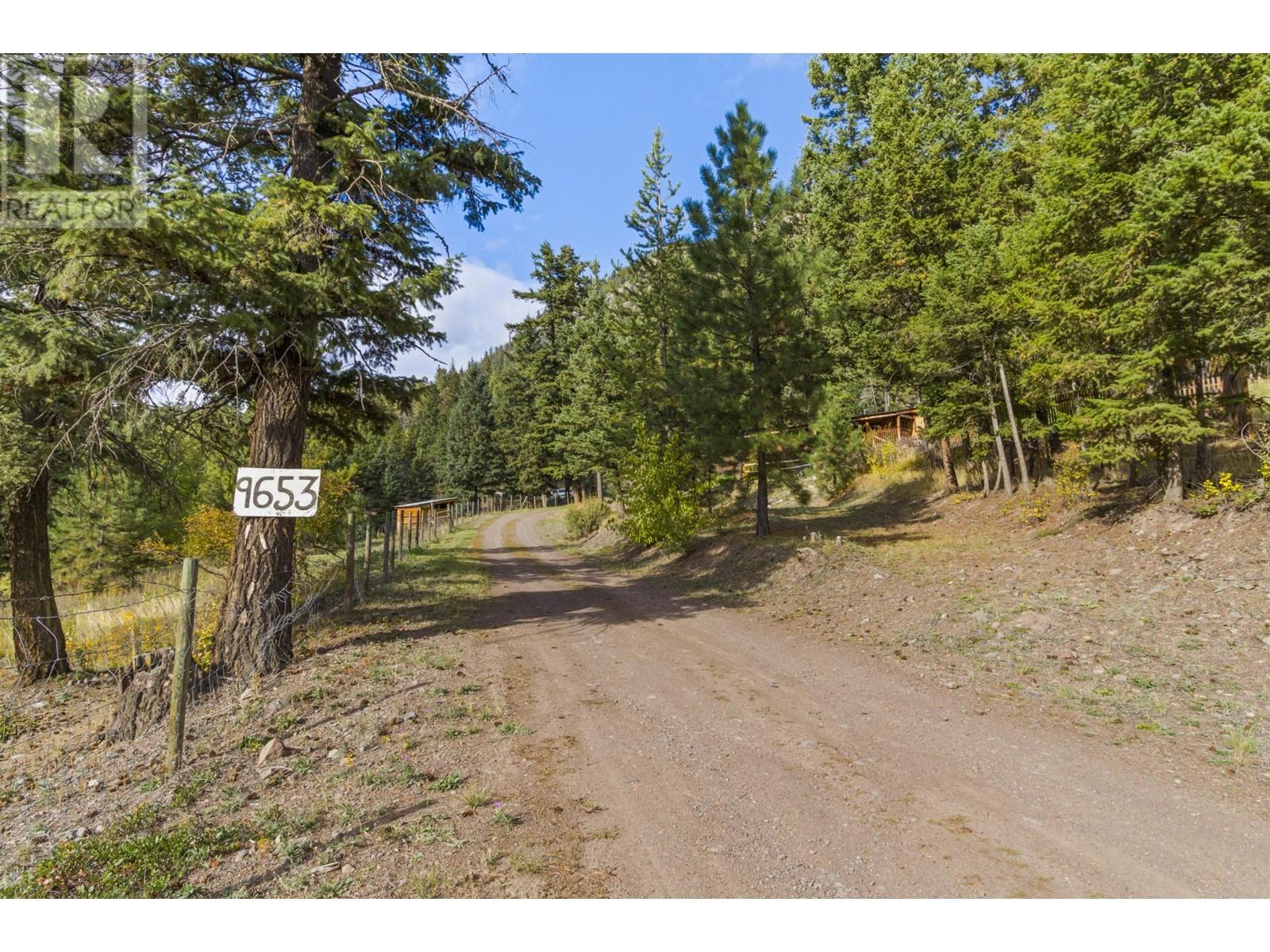 9653 Tranquille Criss Creek Rd, Kamloops, British Columbia  V0K 2J0 - Photo 46 - 181237