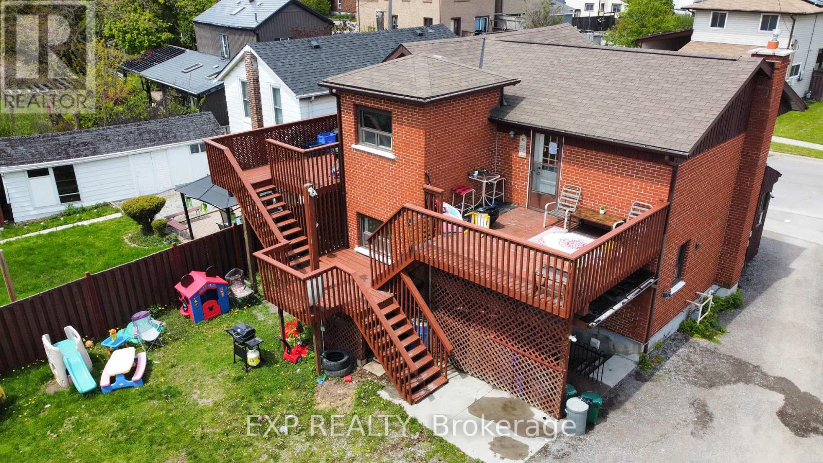 23 Erie Street, Oshawa, Ontario  L1H 3R1 - Photo 3 - E9349039