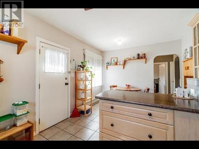 2720 Boundary Road, Burnaby, British Columbia  V5M 3Z6 - Photo 5 - R2932377