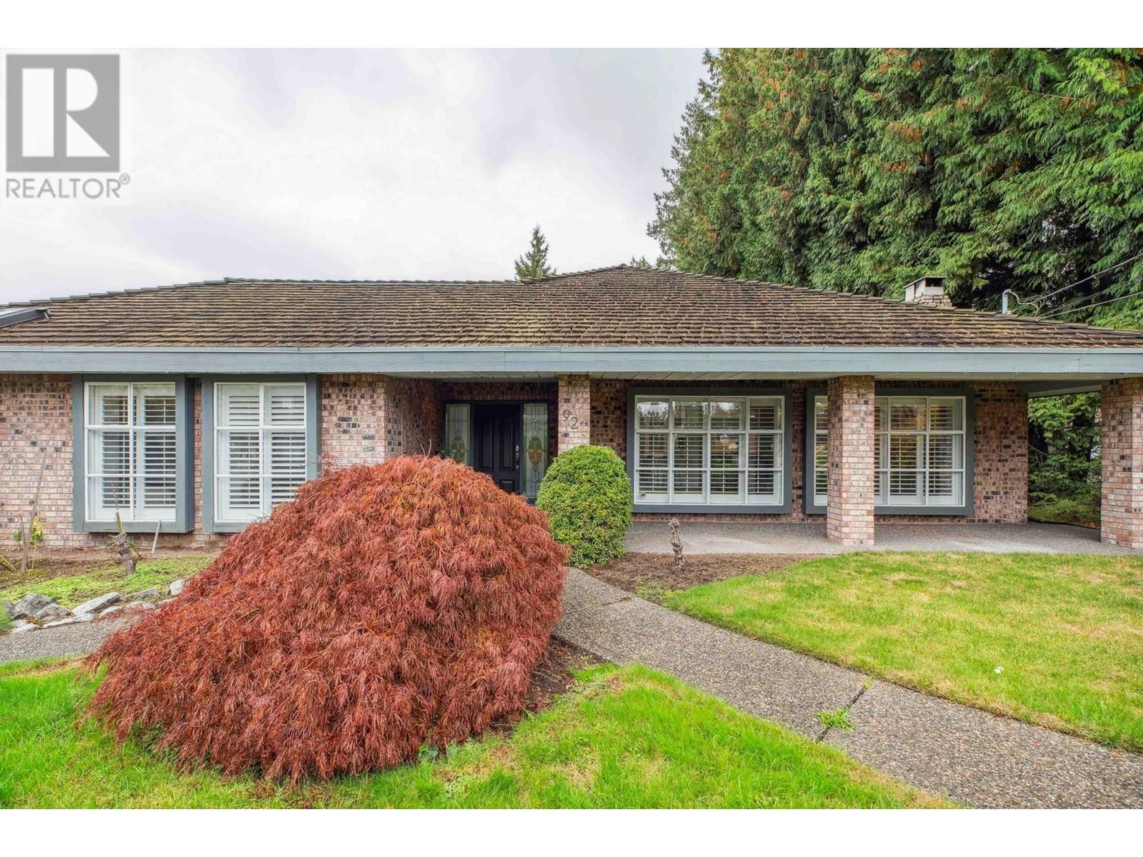 921 COTTONWOOD AVENUE, Coquitlam, British Columbia