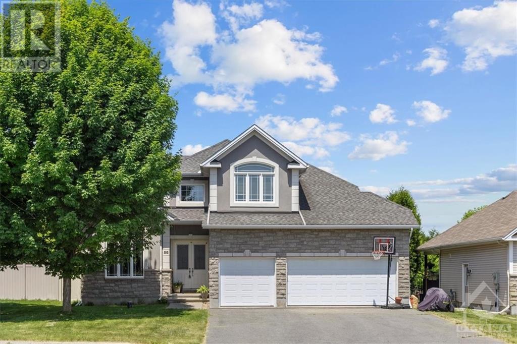 58 QUEENSTON DRIVE Ottawa