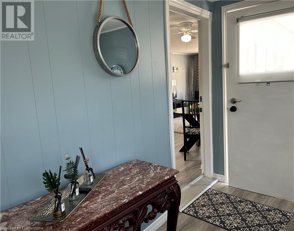 4594 Martha Lane, Beamsville, Ontario  L0R 1B1 - Photo 5 - XH4197437