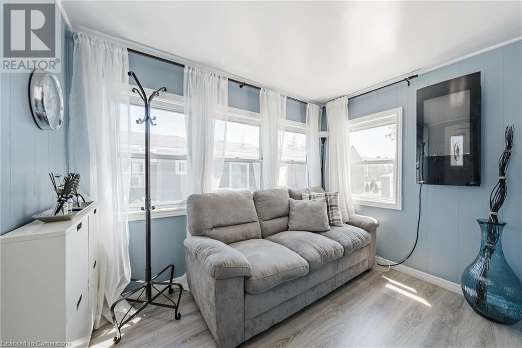 4594 Martha Lane, Beamsville, Ontario  L0R 1B1 - Photo 7 - XH4197437