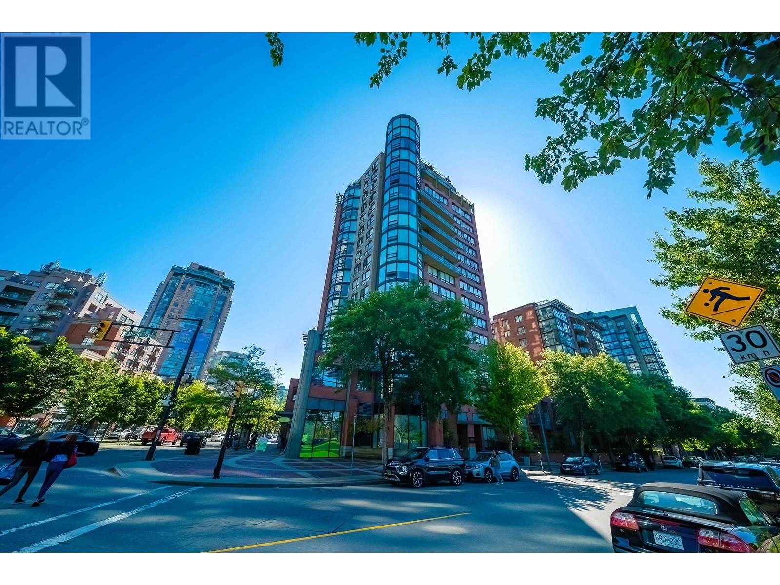 15F 199 DRAKE STREET, Vancouver