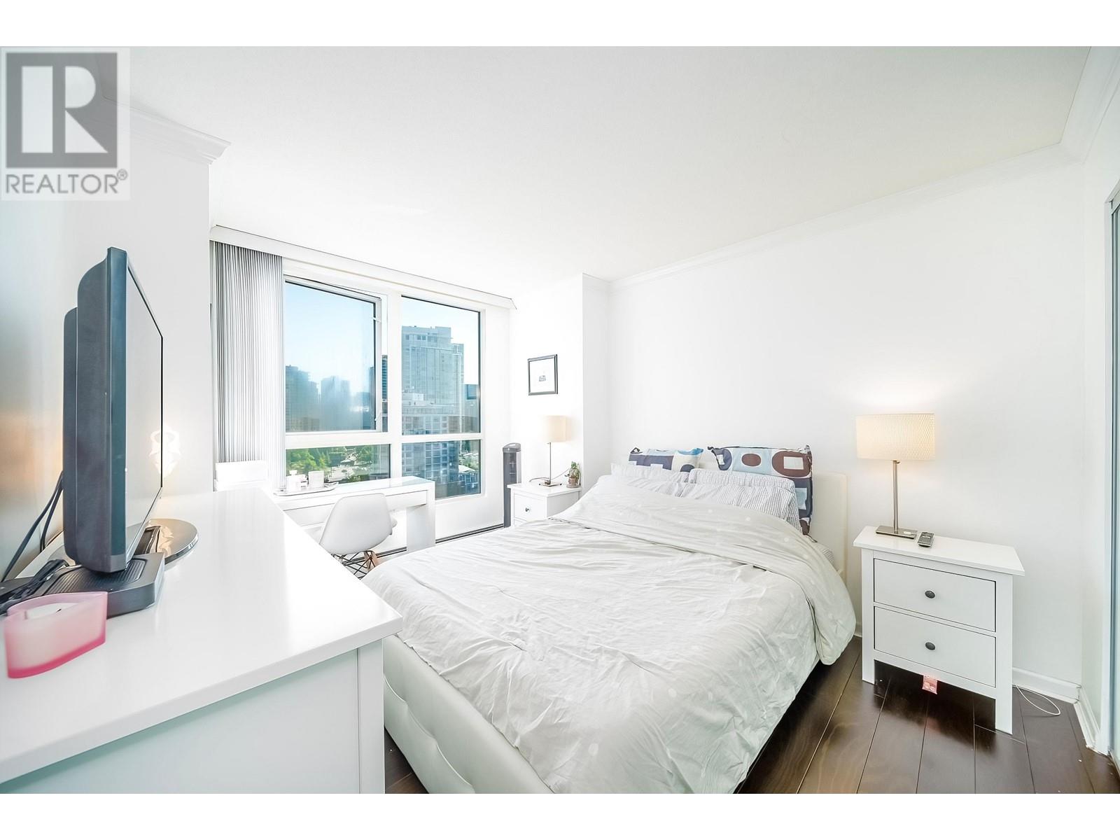 Listing Picture 19 of 34 : 15F 199 DRAKE STREET, Vancouver / 溫哥華 - 魯藝地產 Yvonne Lu Group - MLS Medallion Club Member