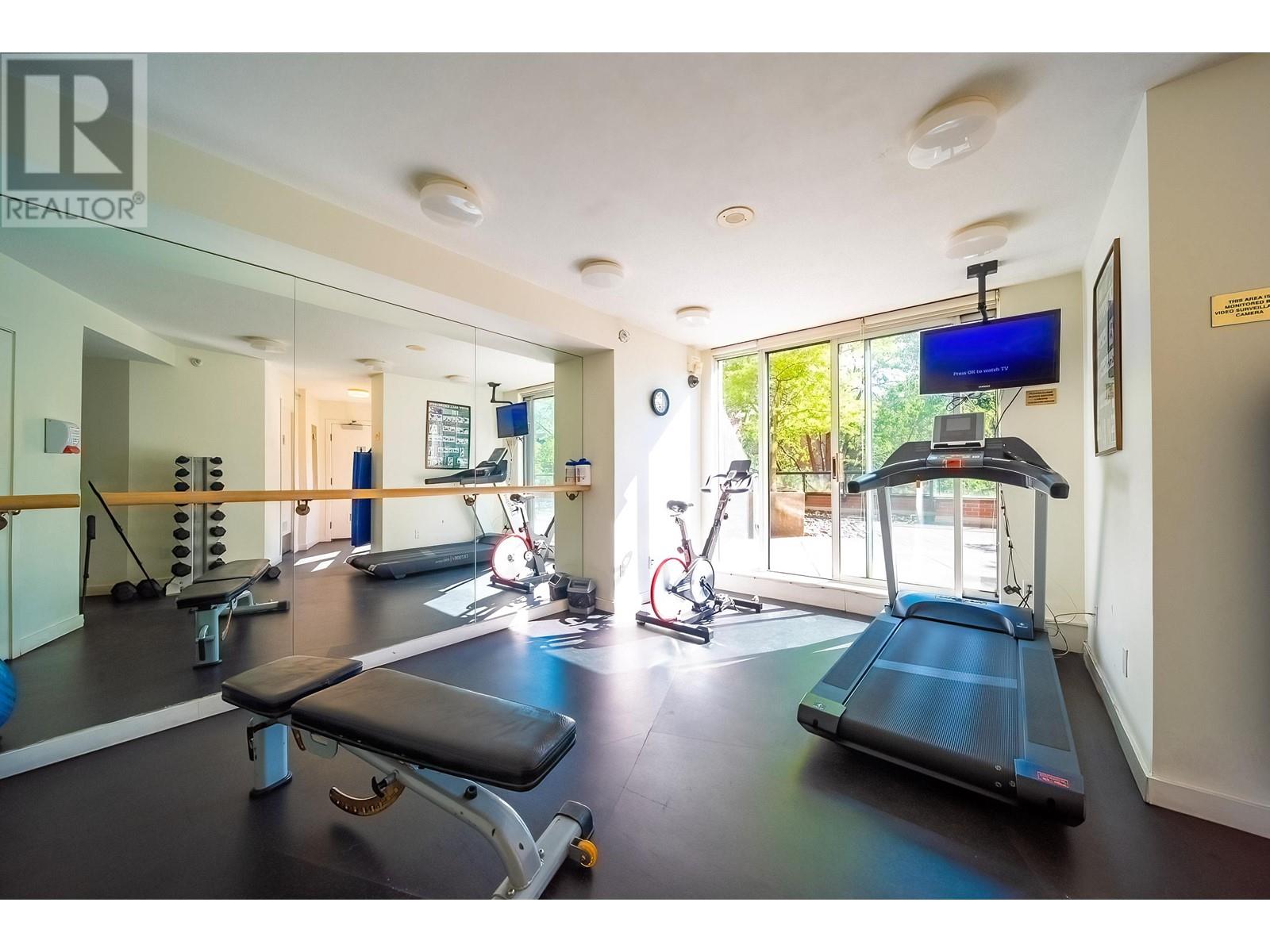 Listing Picture 32 of 34 : 15F 199 DRAKE STREET, Vancouver / 溫哥華 - 魯藝地產 Yvonne Lu Group - MLS Medallion Club Member