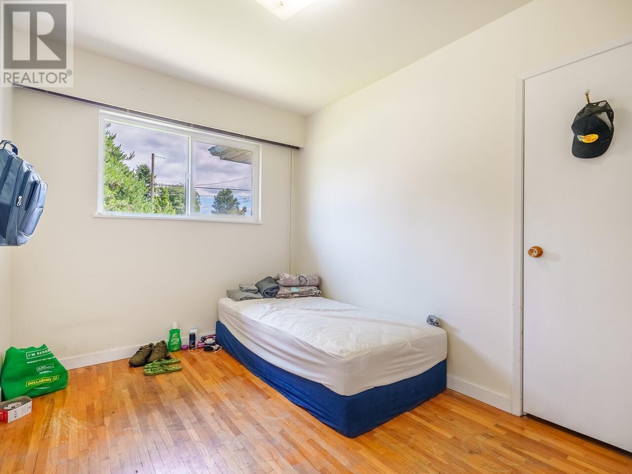 4863 Rupert Street, Vancouver, British Columbia  V5R 2J6 - Photo 6 - R2932656