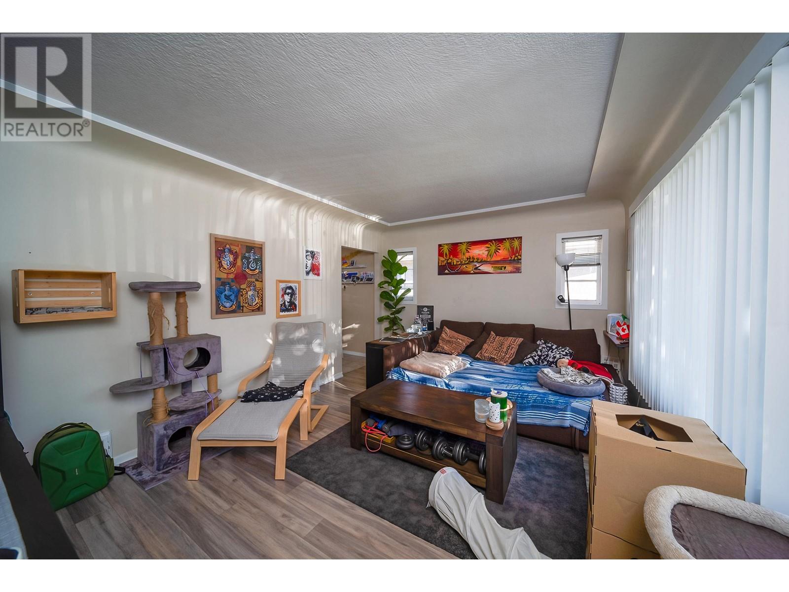 5374 Chesham Avenue, Burnaby, British Columbia  V5H 2L2 - Photo 6 - R2932685