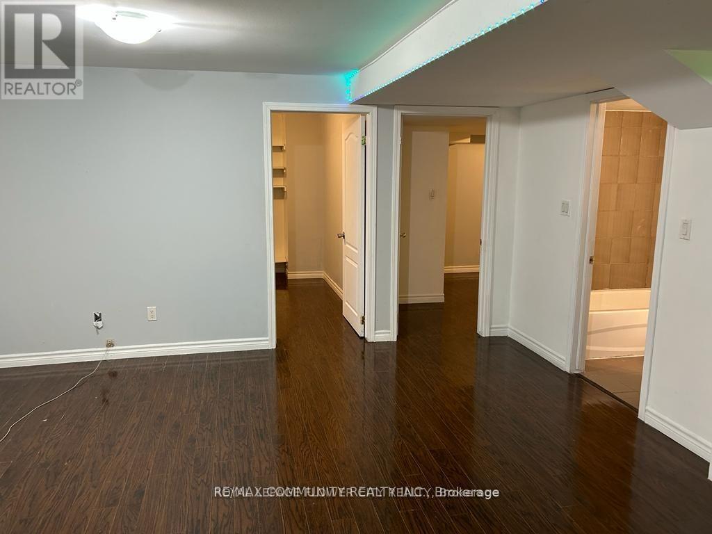 Bsmt - 21 Midvale Road, Brampton, Ontario  L7A 2M9 - Photo 9 - W9381687