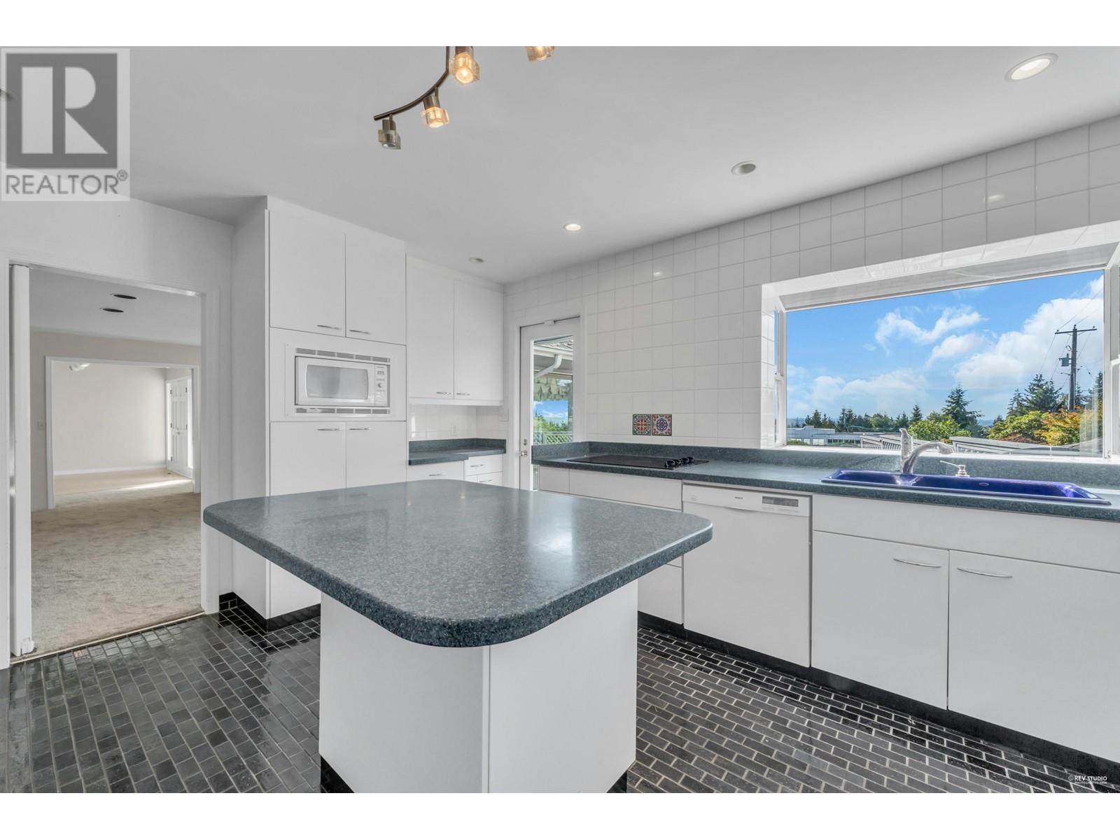 845 Pyrford Road, West Vancouver, British Columbia  V7S 2A2 - Photo 6 - R2932319