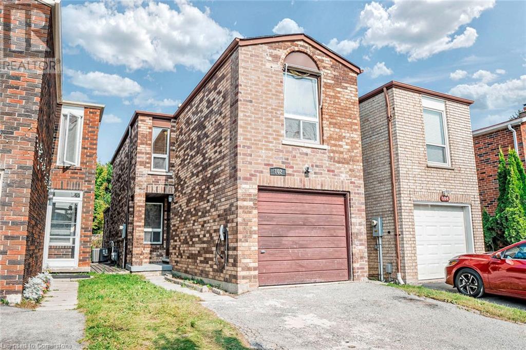 102 PENNYHILL Drive, Toronto, Ontario