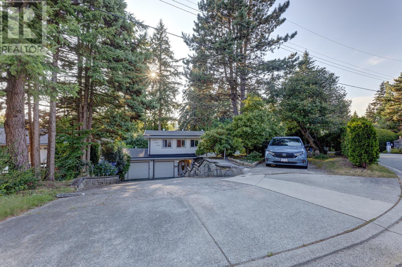 990 Kinsac Street, Coquitlam, British Columbia  V3J 4V1 - Photo 38 - R2932489