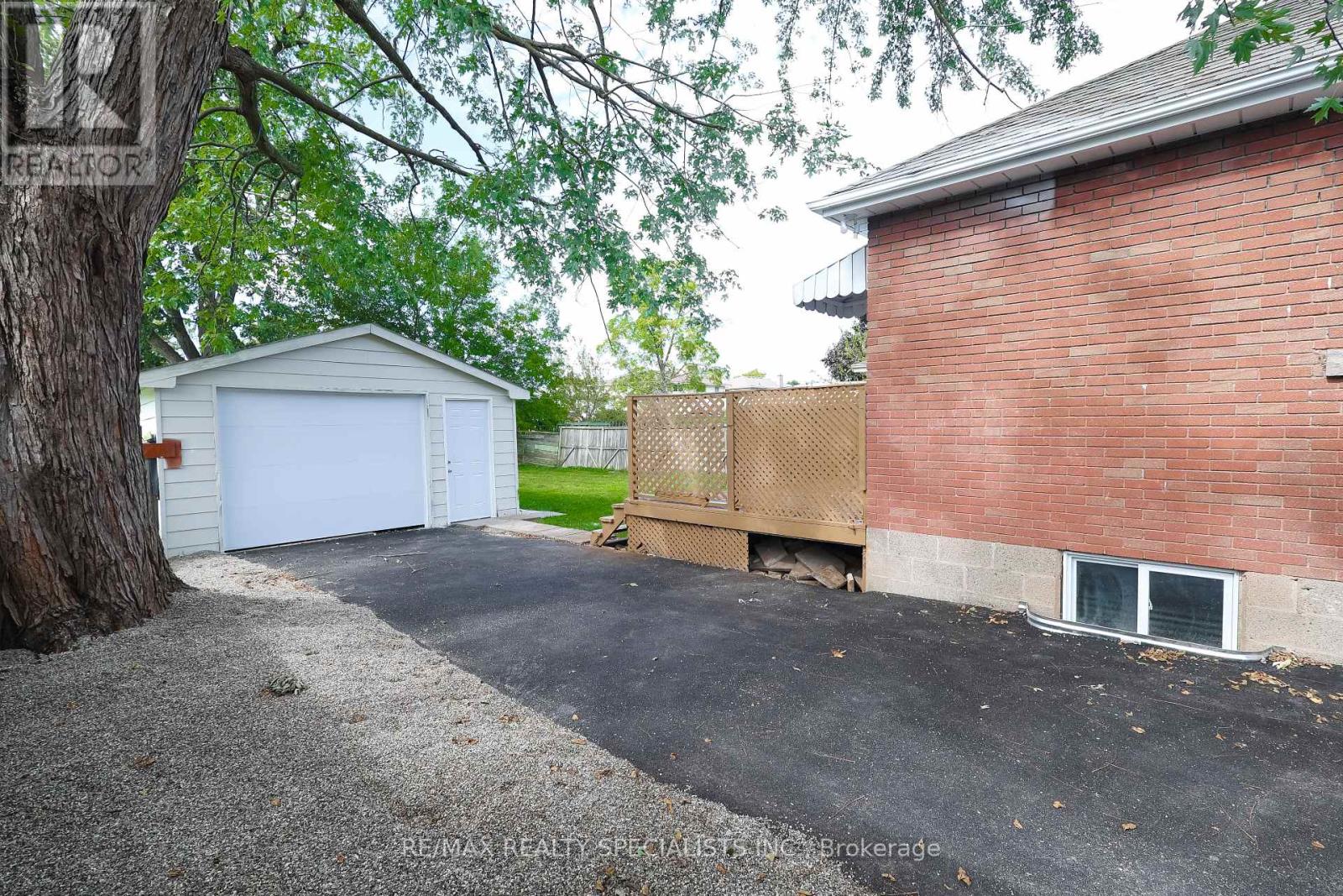 7031 Dorchester Road, Niagara Falls, Ontario  L2G 5V5 - Photo 30 - X9380375