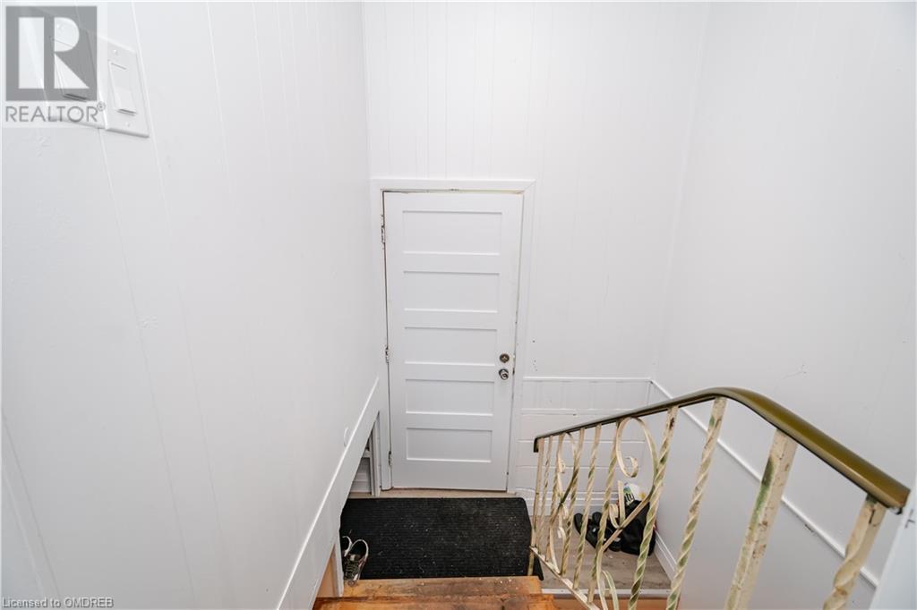 2149 Caroline Street, Burlington, Ontario  L7R 1L7 - Photo 25 - 40656964