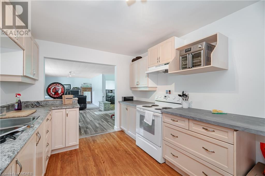 2149 Caroline Street, Burlington, Ontario  L7R 1L7 - Photo 30 - 40656964